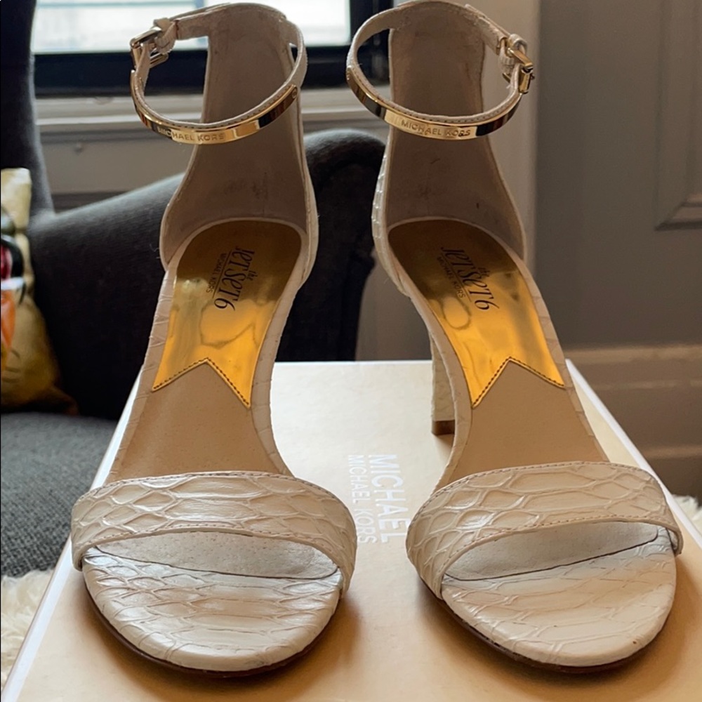 Michael Kors Kristen Mid Heel